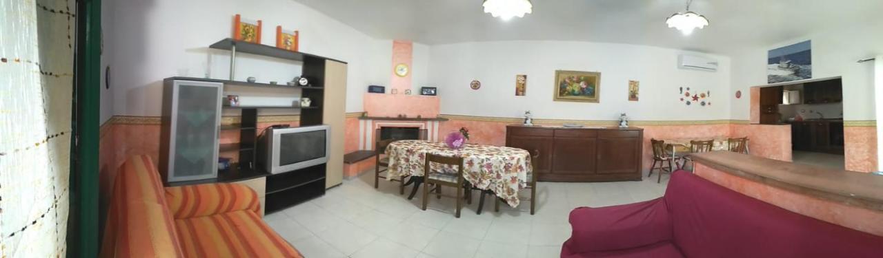 Casale Hibiscus Villa Santa Maria Del Focallo Exterior photo