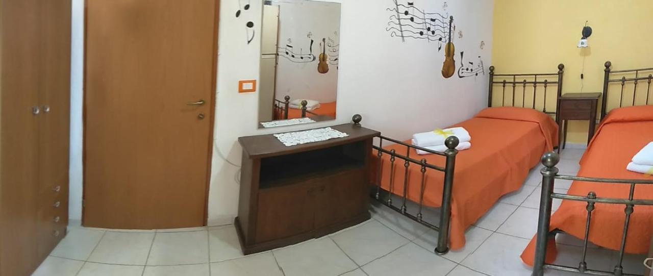 Casale Hibiscus Villa Santa Maria Del Focallo Exterior photo